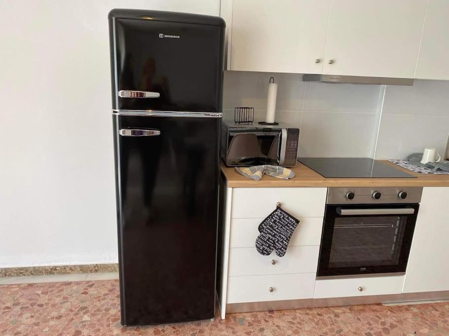 New! Flower Patio House 2 Bdr - Bbq - Wash Machine Lávrion المظهر الخارجي الصورة